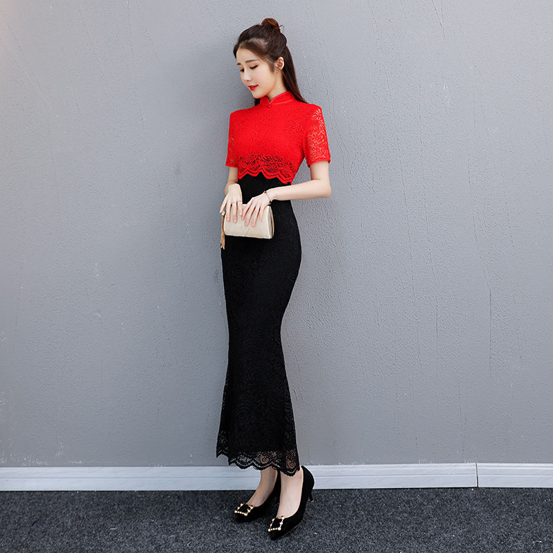 有一种美叫“旗袍”，立秋已到，42岁老婆穿旗袍，简直美若天仙