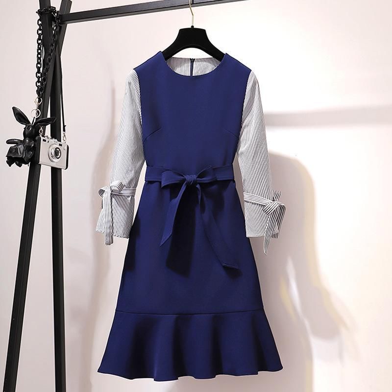 都说秋天别穿连衣裙，那是你没看到这些小香风裙装比套装洋气多了