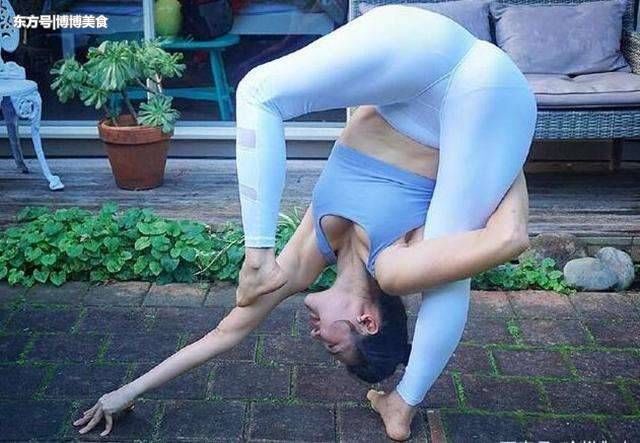 髋部打不开? 常练习几招简单瑜伽体式, 帮你成为开胯女神