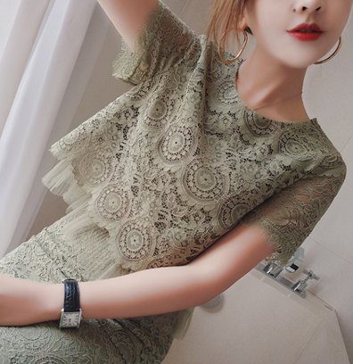 丰满女人辣眼睛?你看看下图女人这样穿，美嫩十足，果然一饱眼福