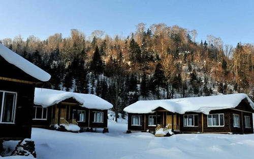 黑龙江最出名的3座山，其中一座是著名的火山，后一个名字很熟悉