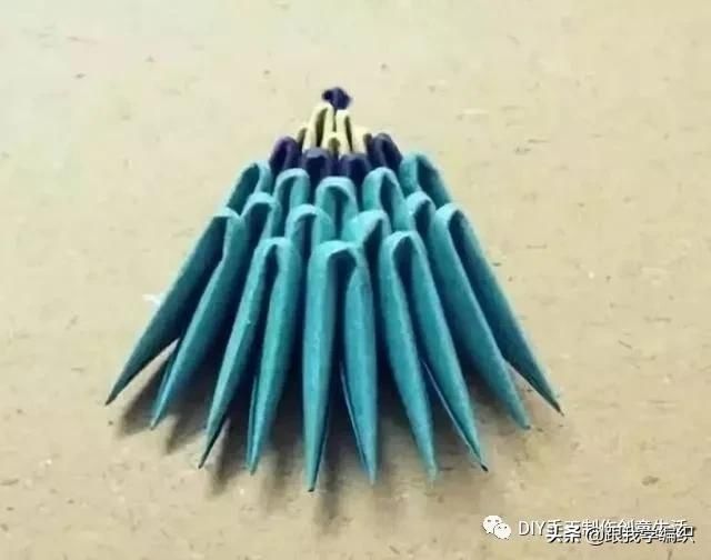 『蓝色』简单的折个三角,组合成百变造型