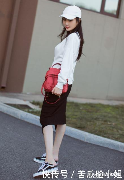 『甜馨』李小璐生活很开心，在家带甜馨，努力做网红