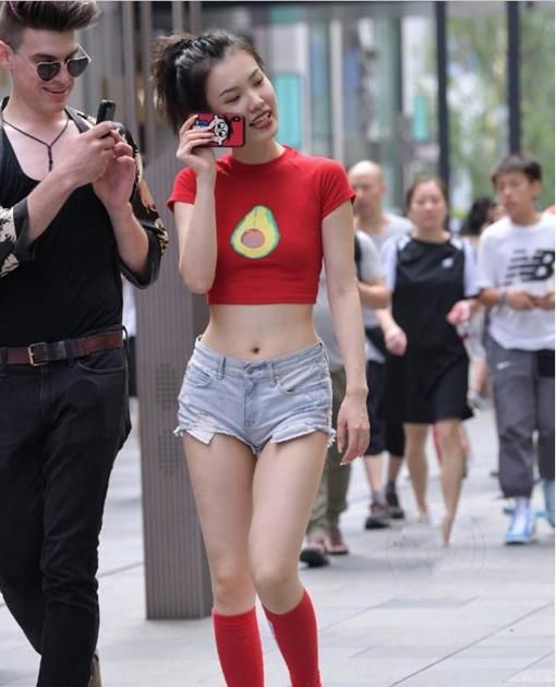  展现|美女小姐姐玲珑剔透，既可爱又高贵，有没有惊艳到你！