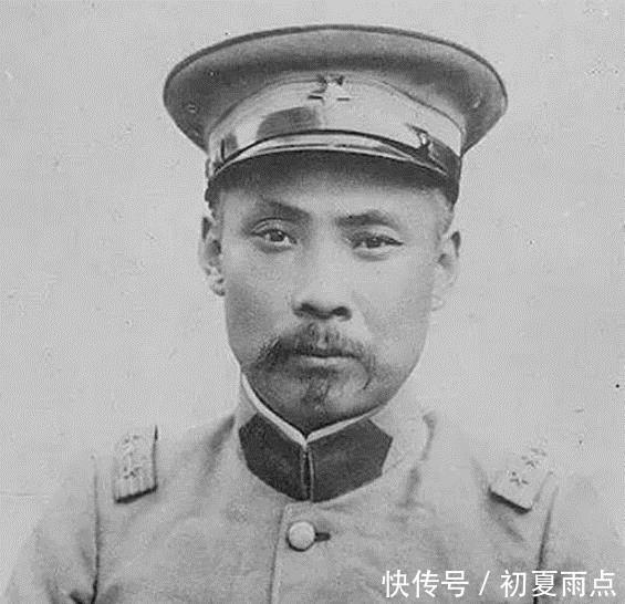 「小妾都赶」正妻生4女,小妾生了2个儿子,丈夫得知后将小妾赶走!
