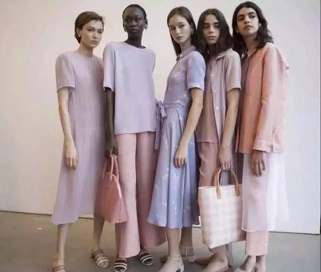  色彩：春夏的流行色彩，照着穿让你一直柔和清爽的美下去