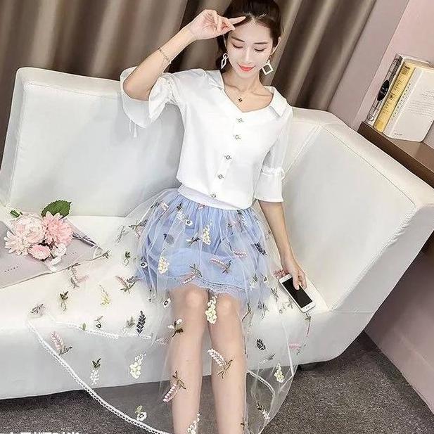 高跟黑丝配短裙，这才是这个夏天最性感的穿搭