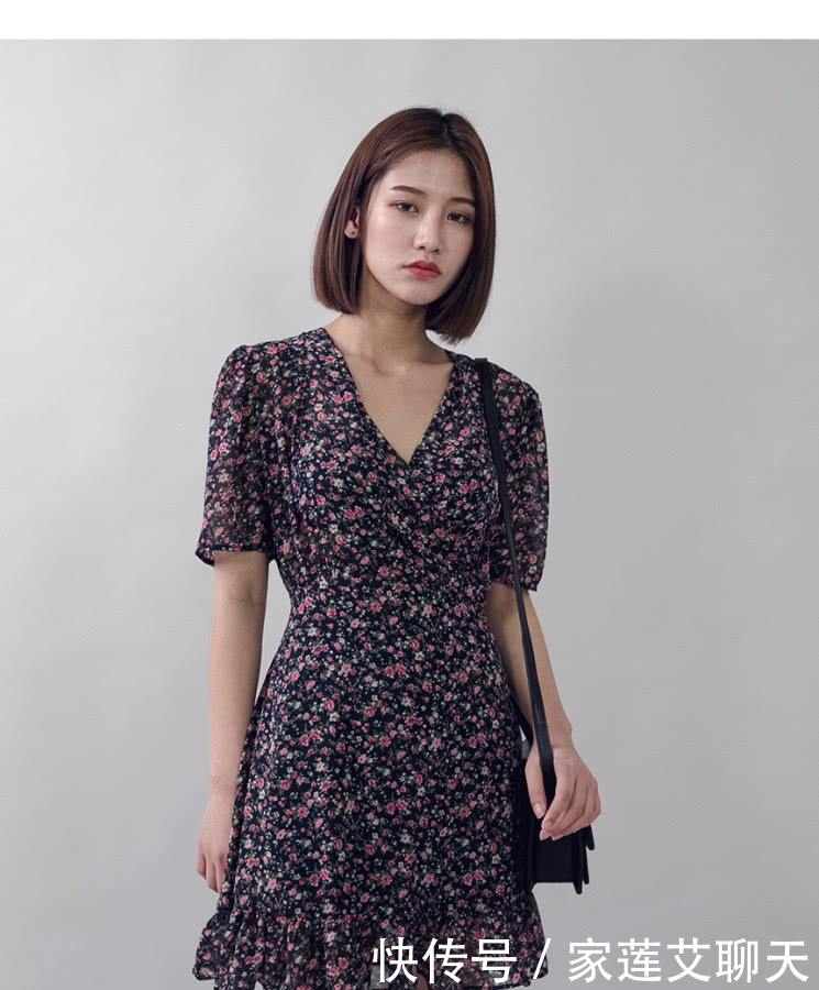  「少女」满满春季感觉的花款连身裙，连身裙加花的款式非常的少女心哦