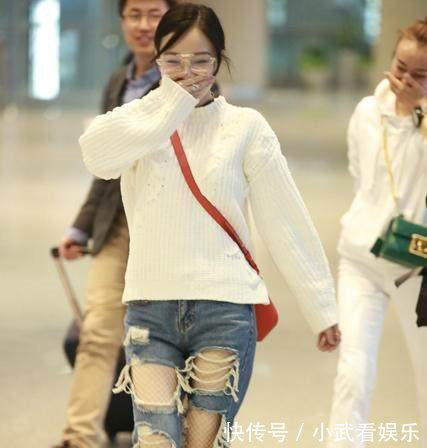 谭维维五千块的驴蹄鞋已经落伍了，现在流行李冰冰八千块的风火轮