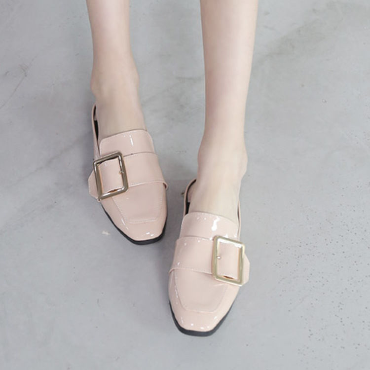 女人永远差一双鞋，看看下图这些新款时尚女鞋，有你缺的那一双吗