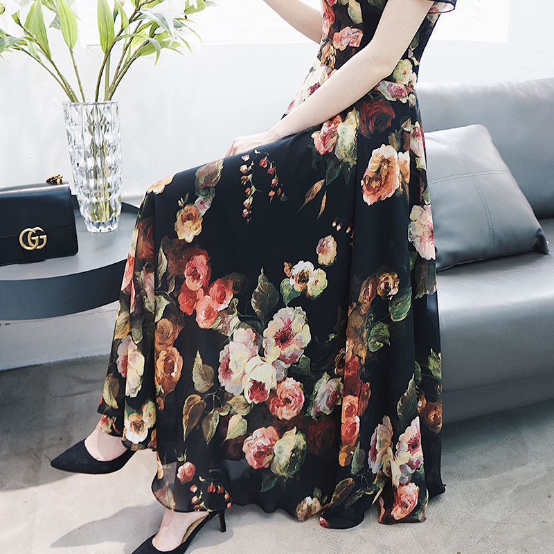 如此性感的沙滩裙是哪个“流氓”设计的?性感撩人,比热裤还火爆