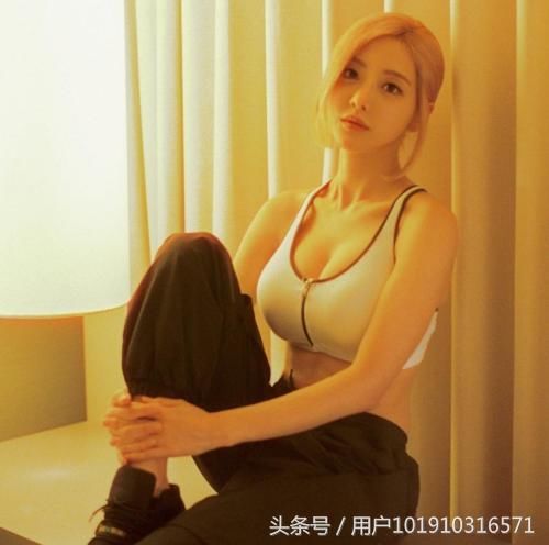 来看看那些让人看一眼就难以忘记的AJ girl，穿乔丹鞋的漂亮姑娘