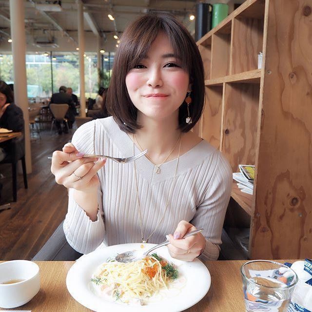 日本超正上班族OL妹纸，有这样的美女谁还会翘班?