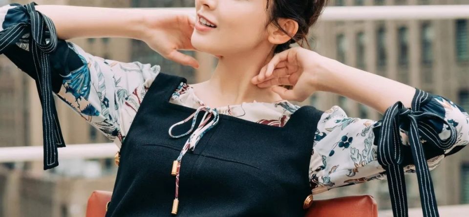 辛芷蕾的饱满唇才是性感女人标配