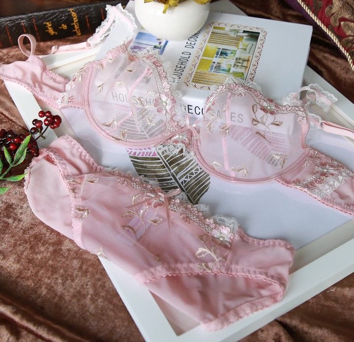 超薄的性感蕾丝透明文胸，浪漫又优雅，清新甜美特别迷人性感