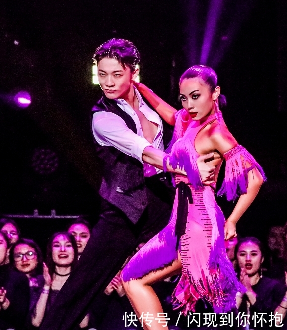 舞蹈风暴总决赛敖定雯