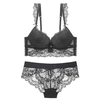 新上市的文胸太高级了，超薄性感蕾丝，老婆一买就是好几套