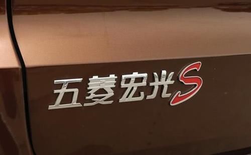 『级推荐车型』你想要的“面包车”基本都在这,其中1款配冰箱彩电,像移动宫殿