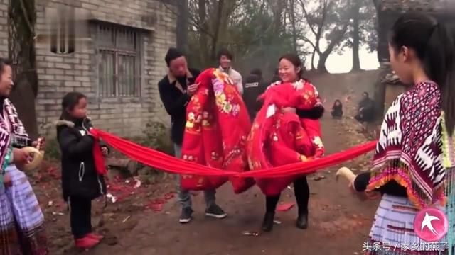 云南丽江农村结婚习俗:搞那么多的被子是为什