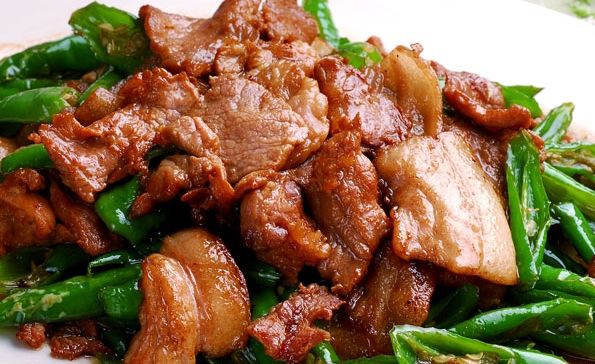 肉类食物■不管炒啥肉,别用淀粉腌制,换成“它”,肉质鲜嫩爽滑无腥味