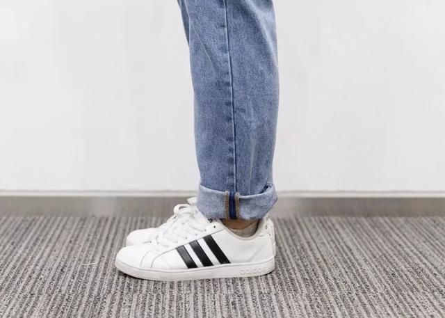 粗腿女孩真人测评|世界上真的存在显腿瘦的牛仔裤吗?