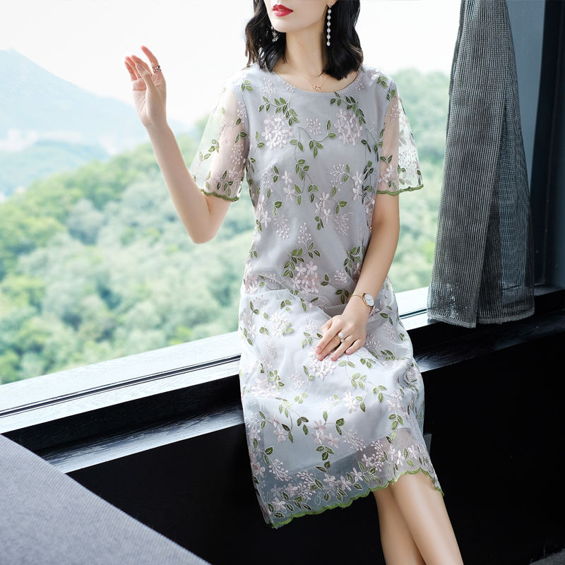 10款精致连衣裙，小姨一买就8套，广场上的舞伴争着要代买