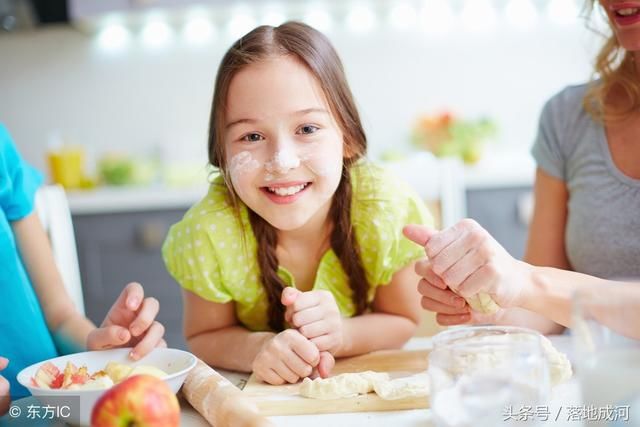 带有这4种特征的女生,才会越长越美!特别第4种,天生的美人胚!