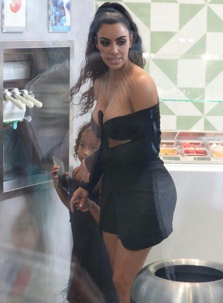 她们五姐妹不单单是时尚圈的名媛，而且穿衣一个比一个会玩