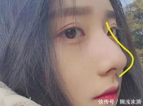  『校花』女孩子常做这“3动作”，鼻子会越来越立体，连校花也会嫉妒你哟