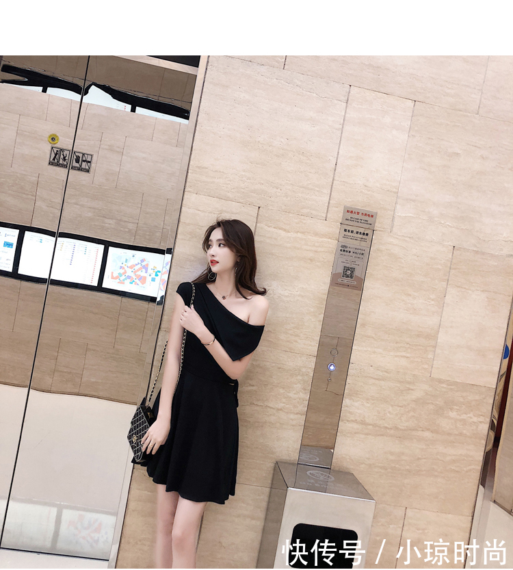 夏天度假撩人杀手锏，性感的露肩裙，风情迷人