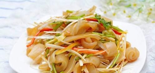  『不妨』女人要富养！3种“零食”不妨多吃，延缓衰老，减少皱纹