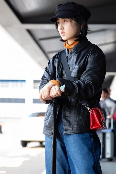  「选择报童帽」过了40岁的女人还不会“扮嫩”？来上一顶报童帽，减龄时髦还大气