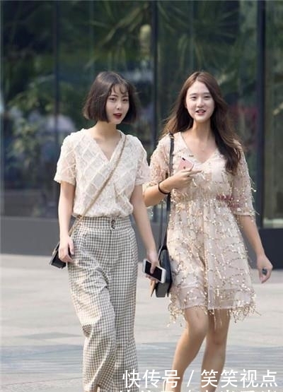 #身姿曼妙#街拍:貌美肤白的小姐姐,唯美的穿搭很动人,尽显性感女人味