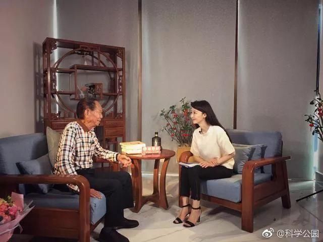崔永元越“伟大”，他的粉丝越可怜