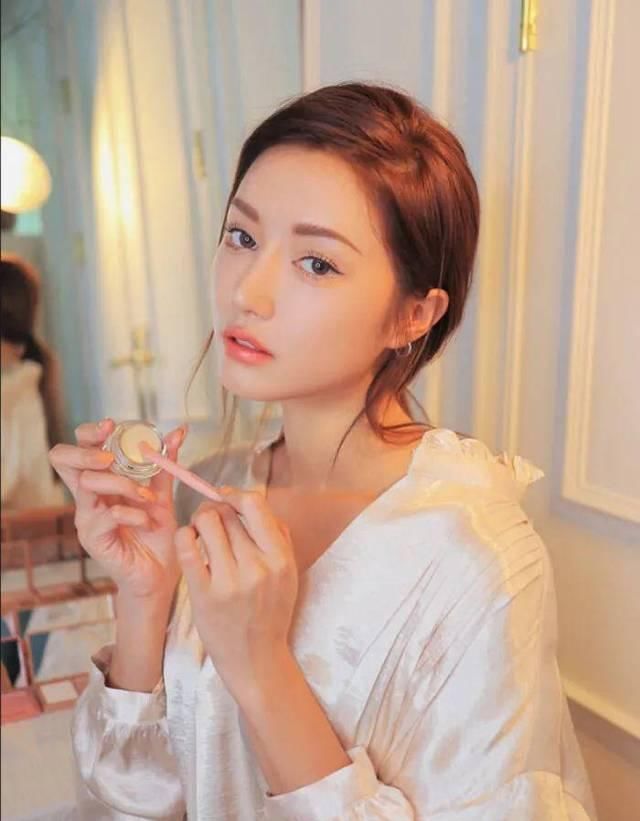  「高度」惊艳中国妆火了！学会这款妆，今年抢先美出新高度！