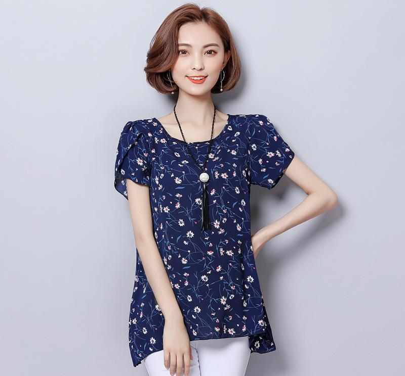 1米50的老婆把大长裙扔了，穿这几款小衫+高跟鞋，洋气又显高