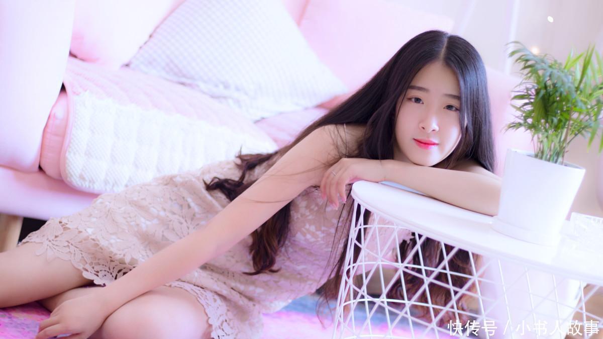  【透光】透光卷边吊带裙，长发及腰的她，明晃晃的大长腿