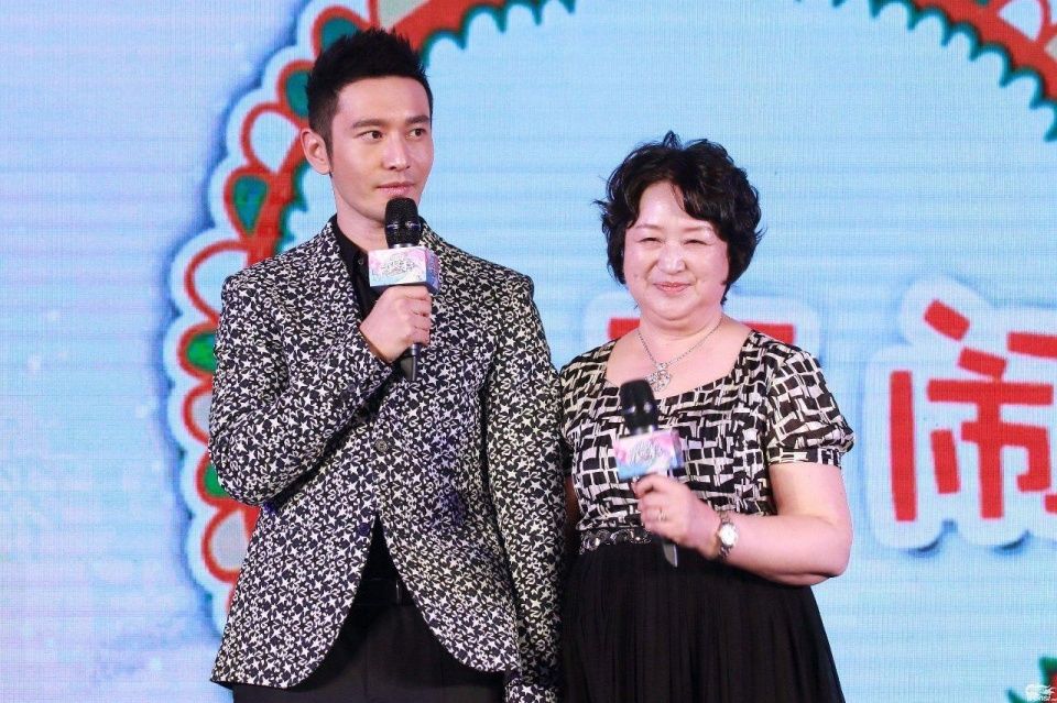 且不论黄晓明与疫苗事件有关还是无关，至少看得出来他是一个孝子