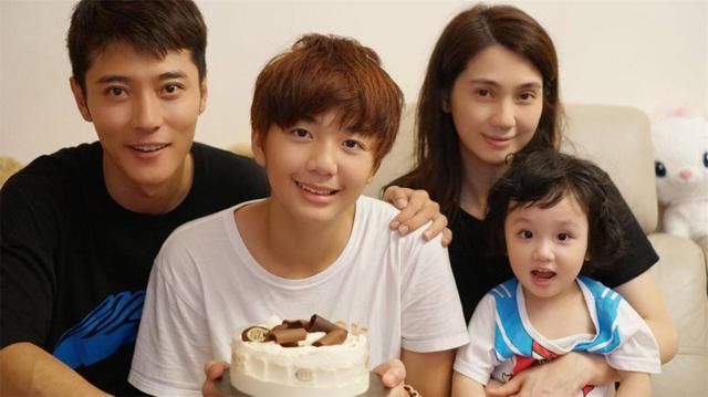 洪欣发微博回应丈夫绯闻，称把“小三”当成家人，感恩关心！