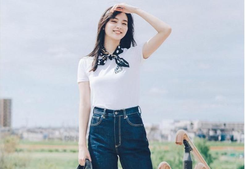  「职场中」中年女教师上班怎么穿？这4大原则12组搭配，得体又不失时尚气质