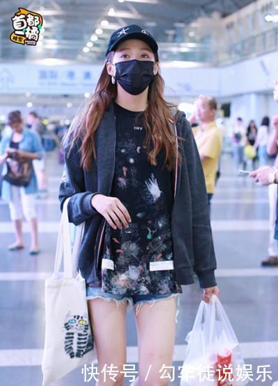 同样的发色，30岁赵丽颖嫩如少女, 20岁关晓彤却很显老