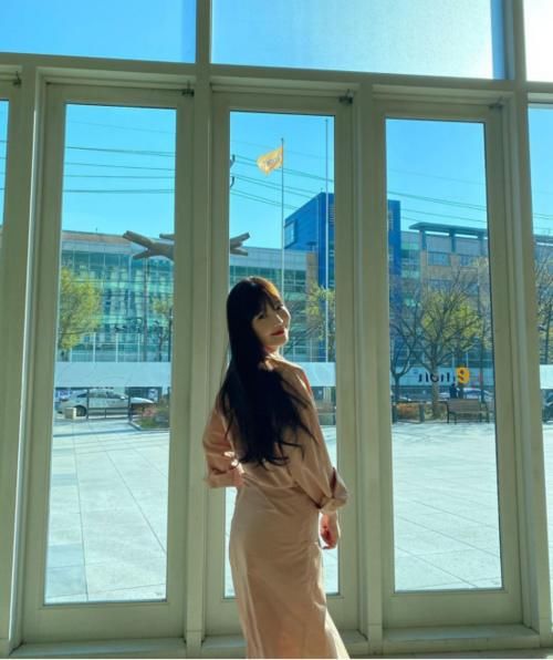  「女生」喜欢清新风的女生，快来学学朴秀荣怎么穿！尤其第三种巨时髦