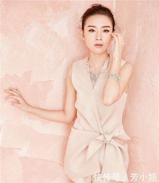 董洁真更狠的! 穿的短裤下面毛茸茸的还很紧身 网友: 离婚后什么