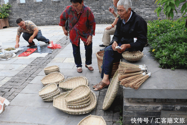 “五一”重庆慢时光，木洞10万㎡格桑花开，孤岛绿草成海！