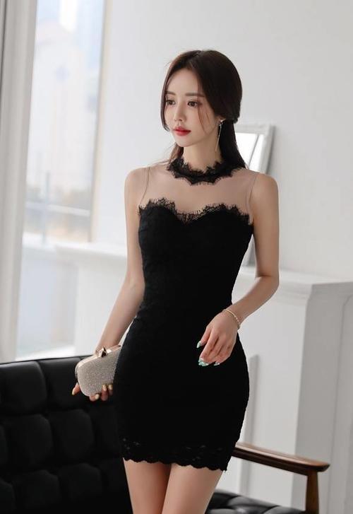韩国美女孙允珠黑色连衣裙尽显修长玉腿