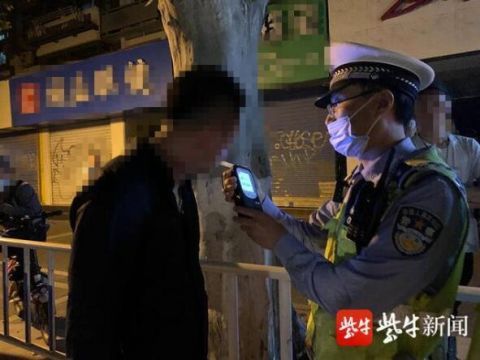 交警|看到交警才临时喊代驾,太晚了!