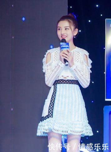 我天！这还是19岁宋祖儿么这腿简直了，网友关晓彤这下尴尬了