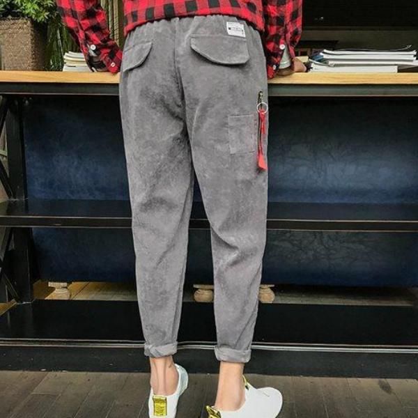 快告别牛仔裤的束缚吧,更流行这样的休闲裤,舒