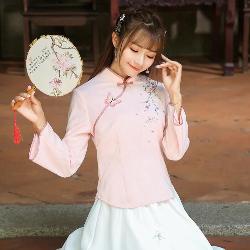 新出的一款“高高裙”，妩媚有女人味，还显腿长，适合小个子MM