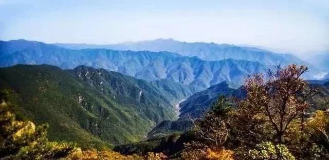 「自驾秦岭」秦岭这5条老公路，承包了最斑斓的深山秋色